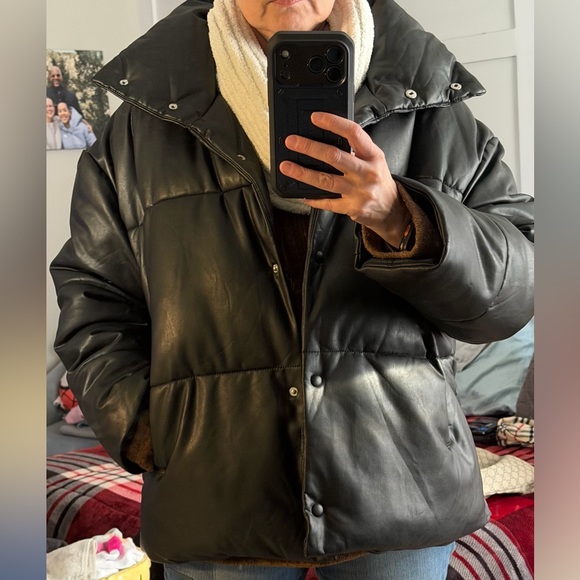 Avec les files oversized  Faux leather puffer Coat - Picture 5 of 5